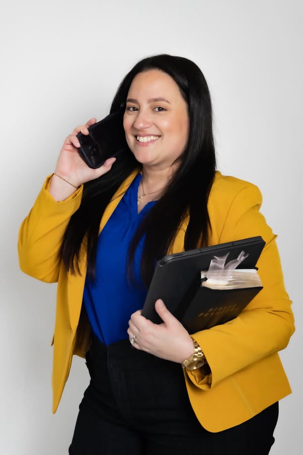 Sojha Husien Cruz, founder of Insurance Chick and Advising Team
